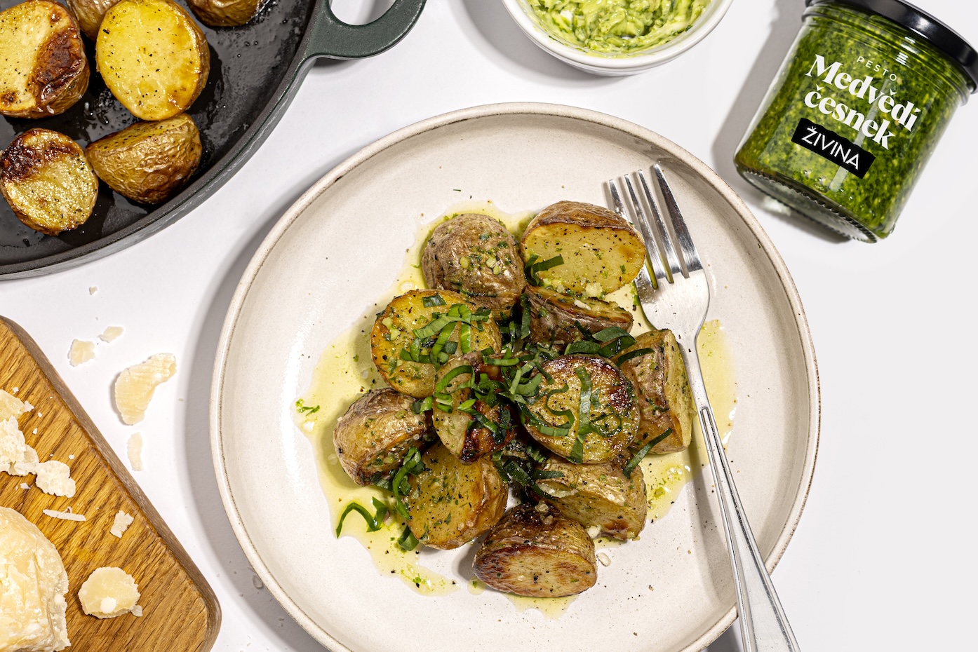 pesto_medvedi_cesnek